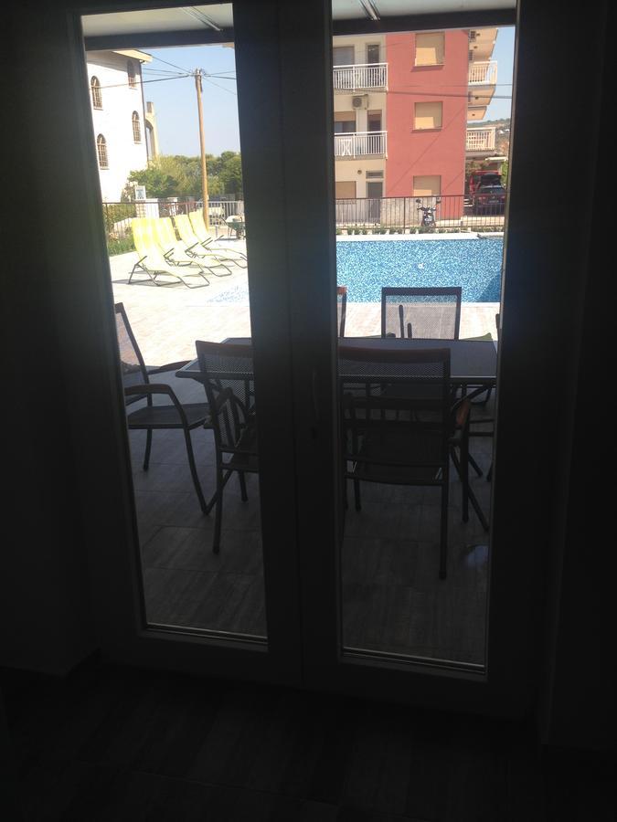 Chill Out Beach Apartments Traù Esterno foto