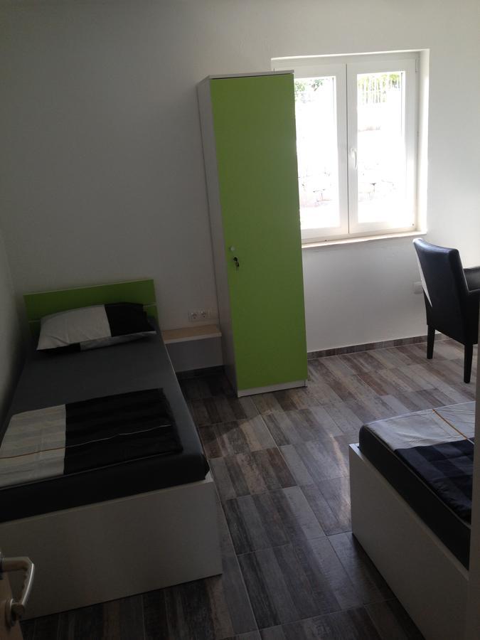 Chill Out Beach Apartments Traù Esterno foto