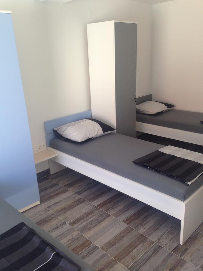 Chill Out Beach Apartments Traù Esterno foto