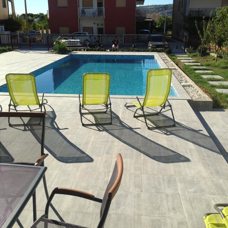Chill Out Beach Apartments Traù Esterno foto